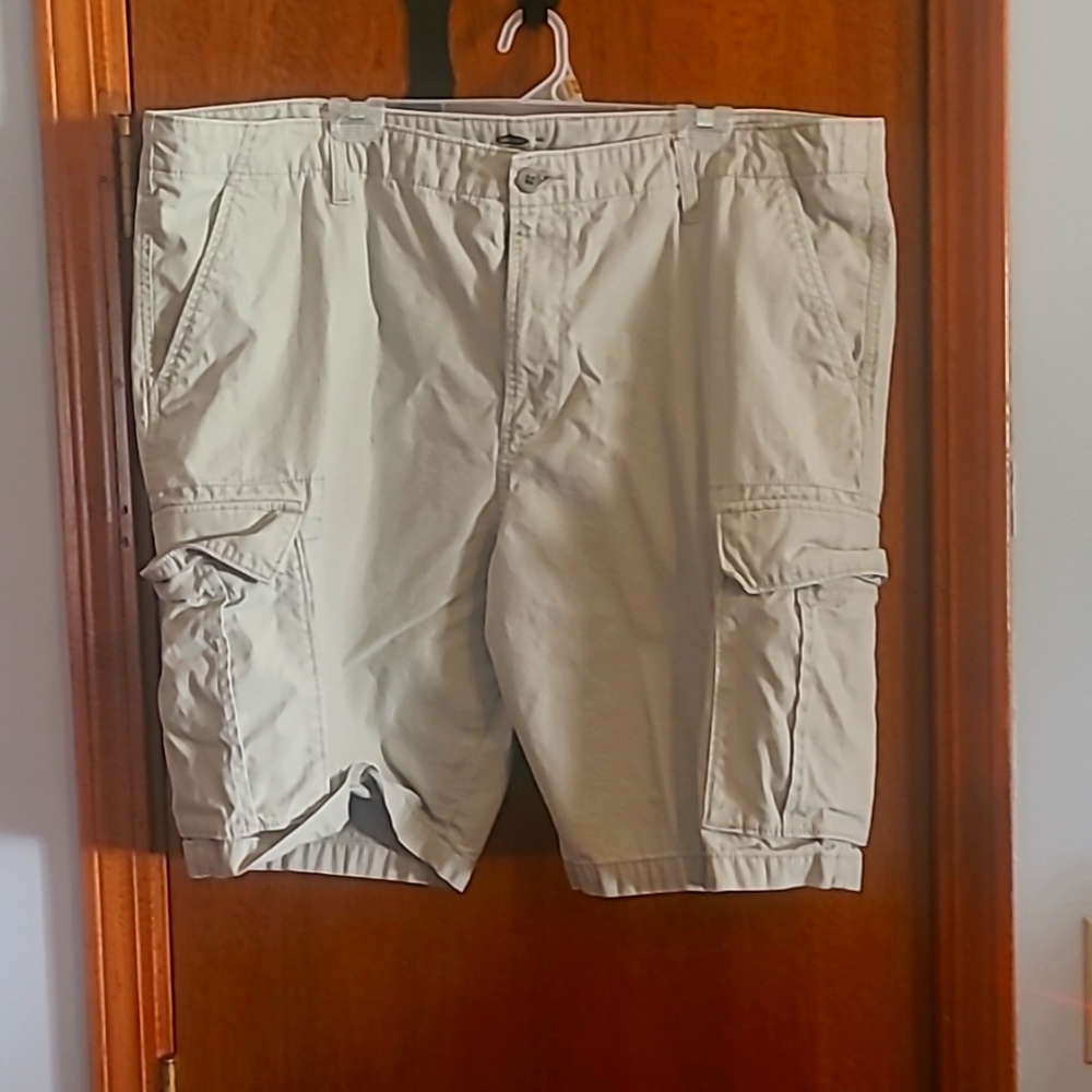 Men's Cargo Shorts, Size 44
